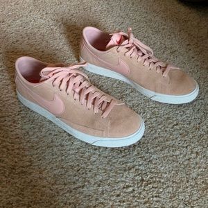Pink nike blazer low suede size 9